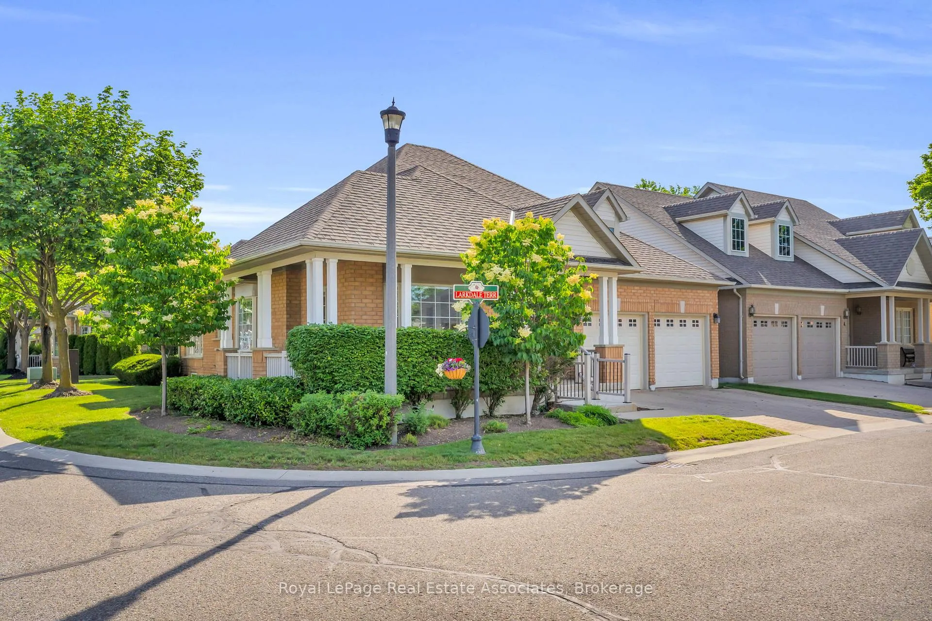 Photo 2 of Unit 12, 2 Larkdale Terrace, Brampton, Sandringham-Wellington — HOMEH