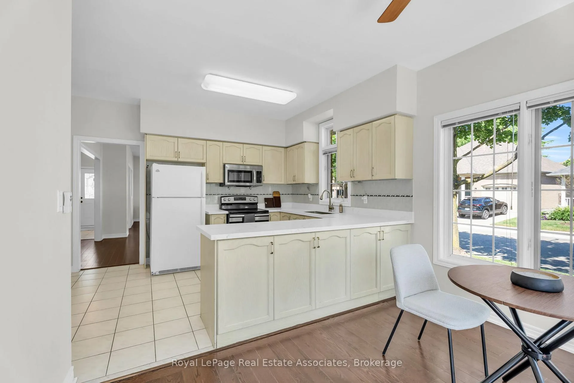 Photo 18 of Unit 12, 2 Larkdale Terrace, Brampton, Sandringham-Wellington — HOMEH