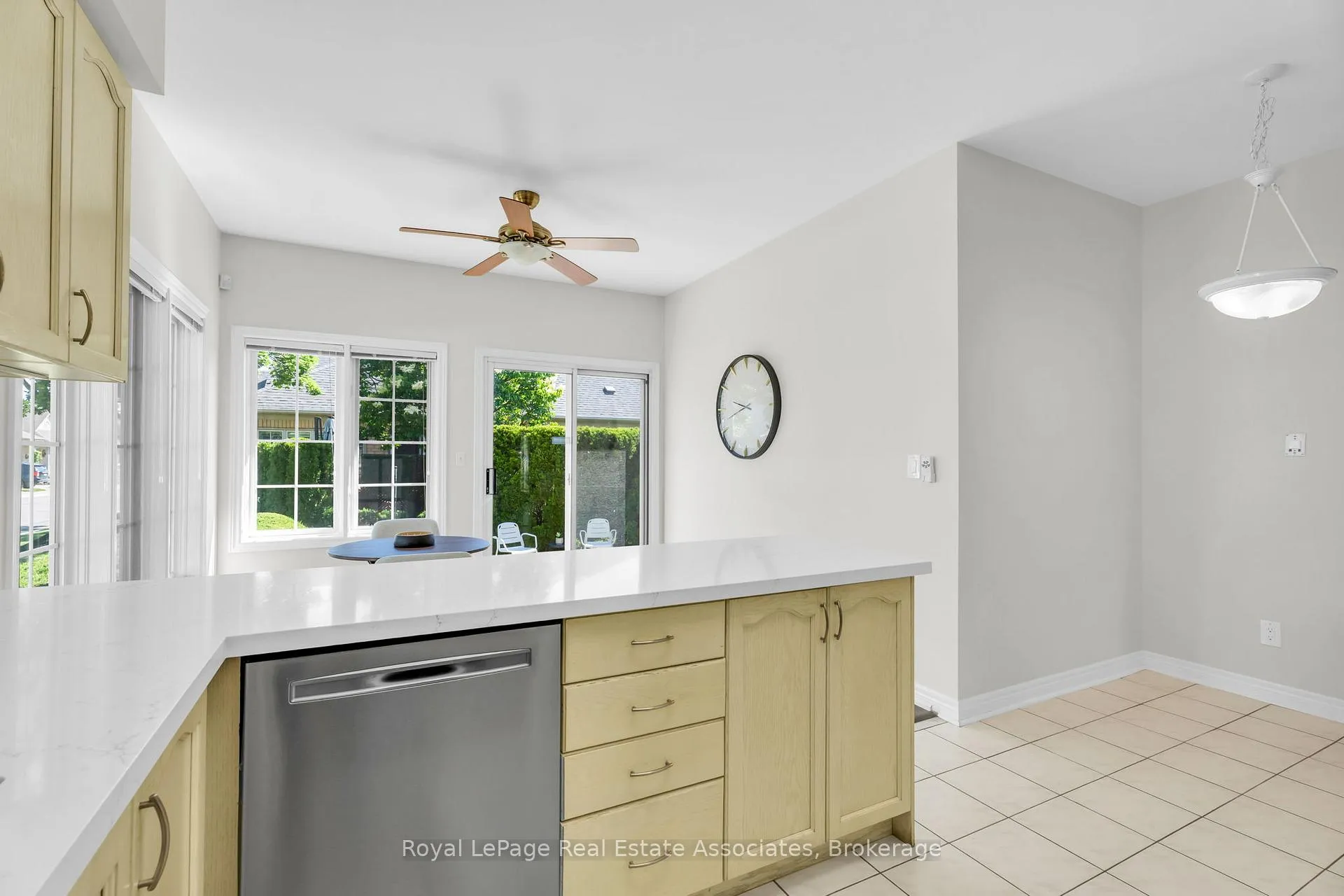 Photo 19 of Unit 12, 2 Larkdale Terrace, Brampton, Sandringham-Wellington — HOMEH