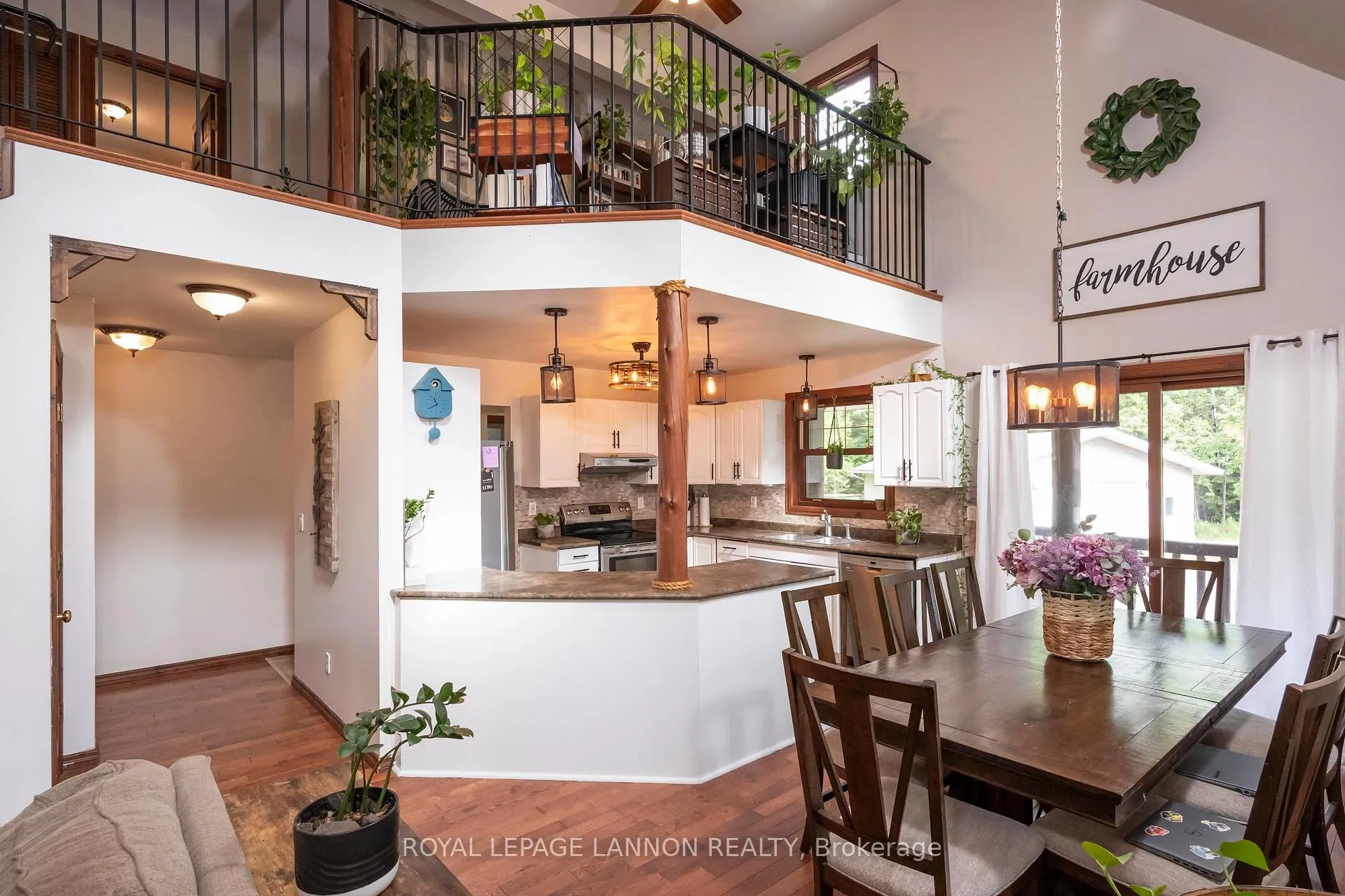 Photo 14 of 1862 Mackenzie Beach Avenue, Shuniah — HOMEH