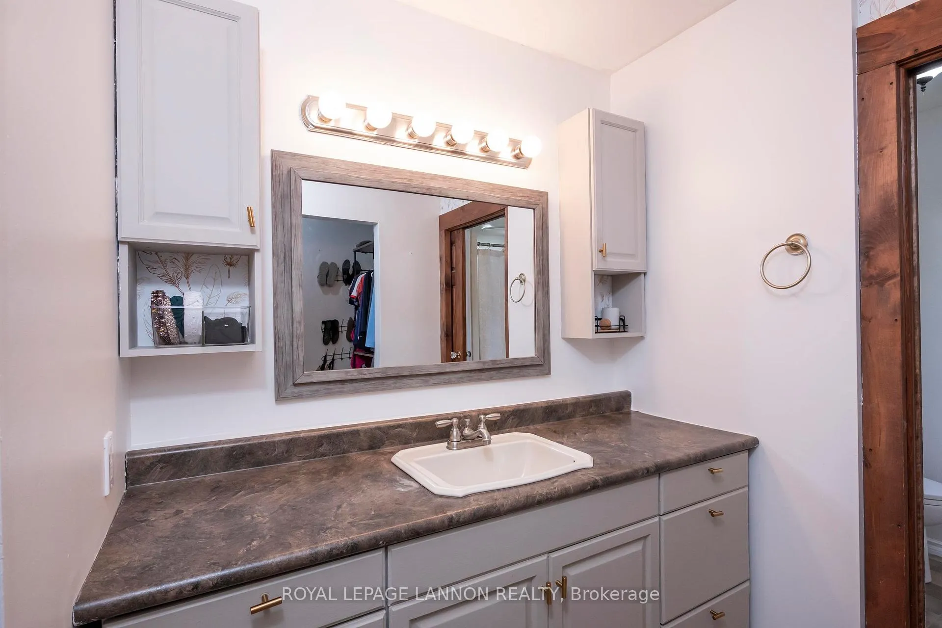 Photo 24 of 1862 Mackenzie Beach Avenue, Shuniah — HOMEH