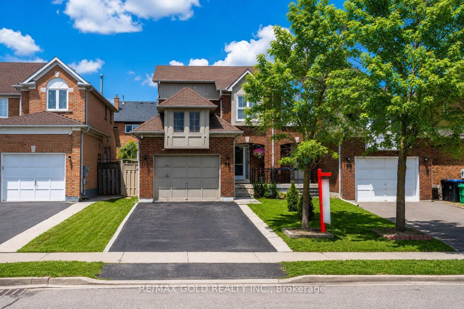 Front of 94 Bighorn Crescent
