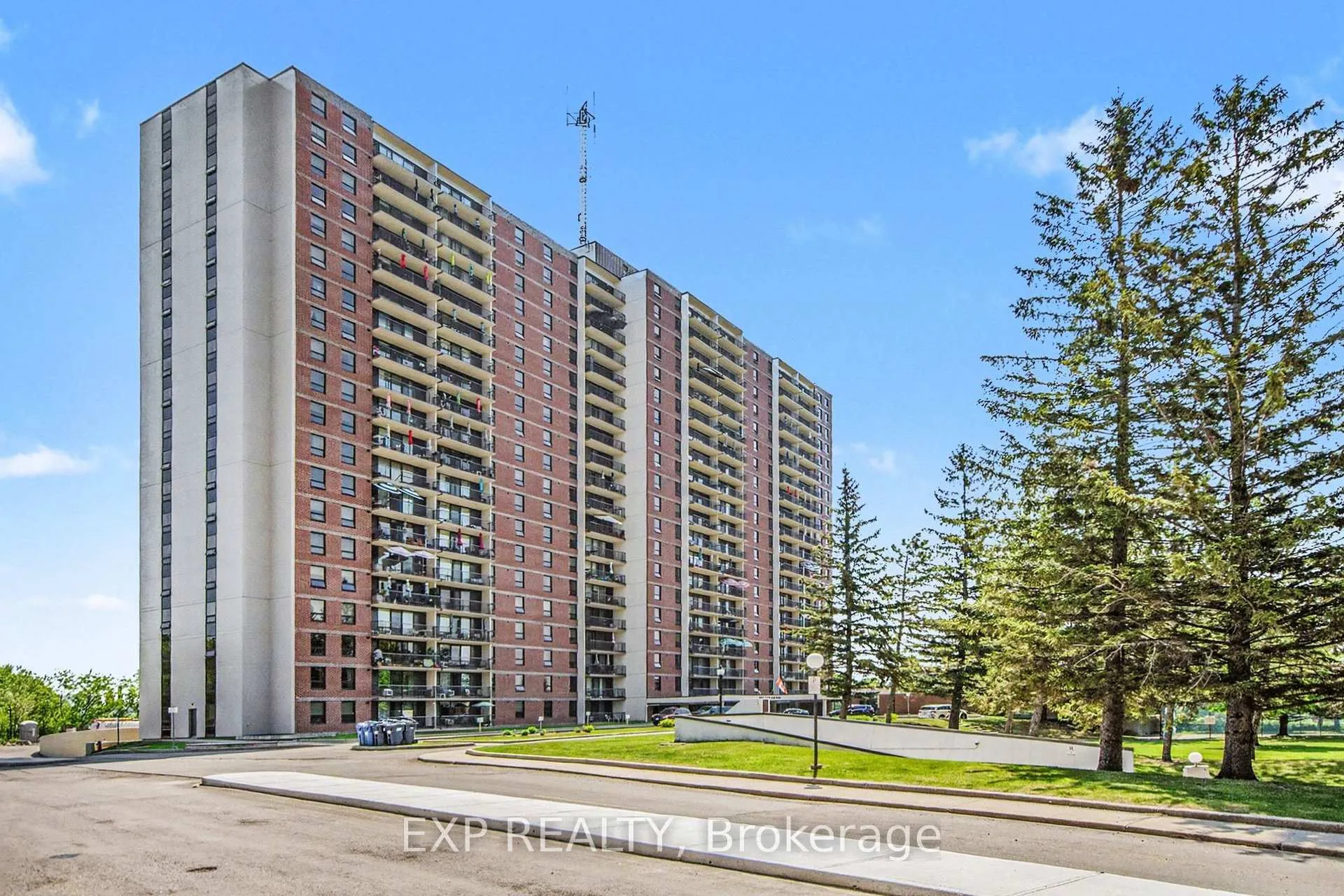 Photo 1 of Unit 802, 665 Bathgate Drive, Ottawa, Carson Meadows — HOMEH