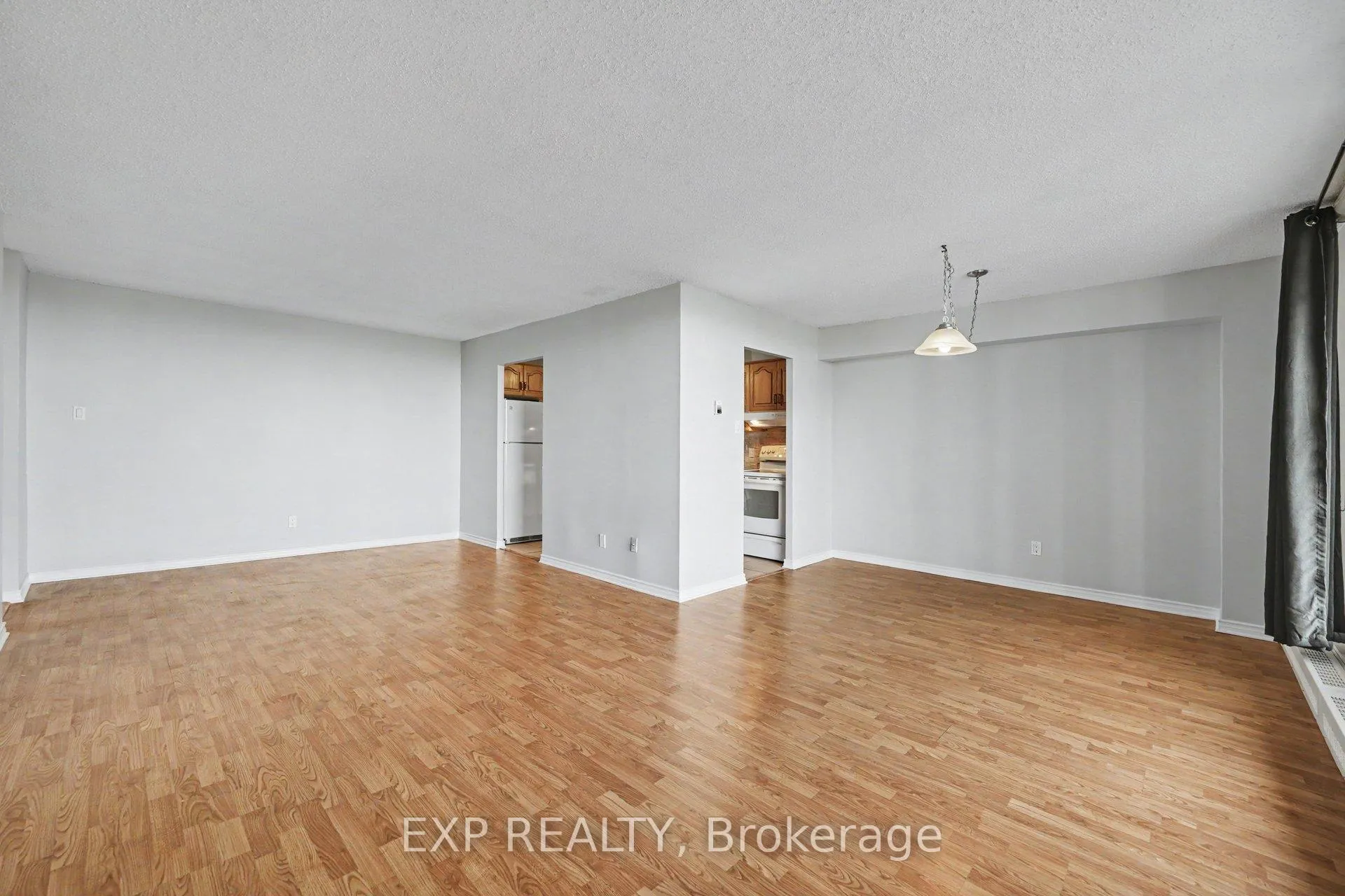 Photo 5 of Unit 802, 665 Bathgate Drive, Ottawa, Carson Meadows — HOMEH