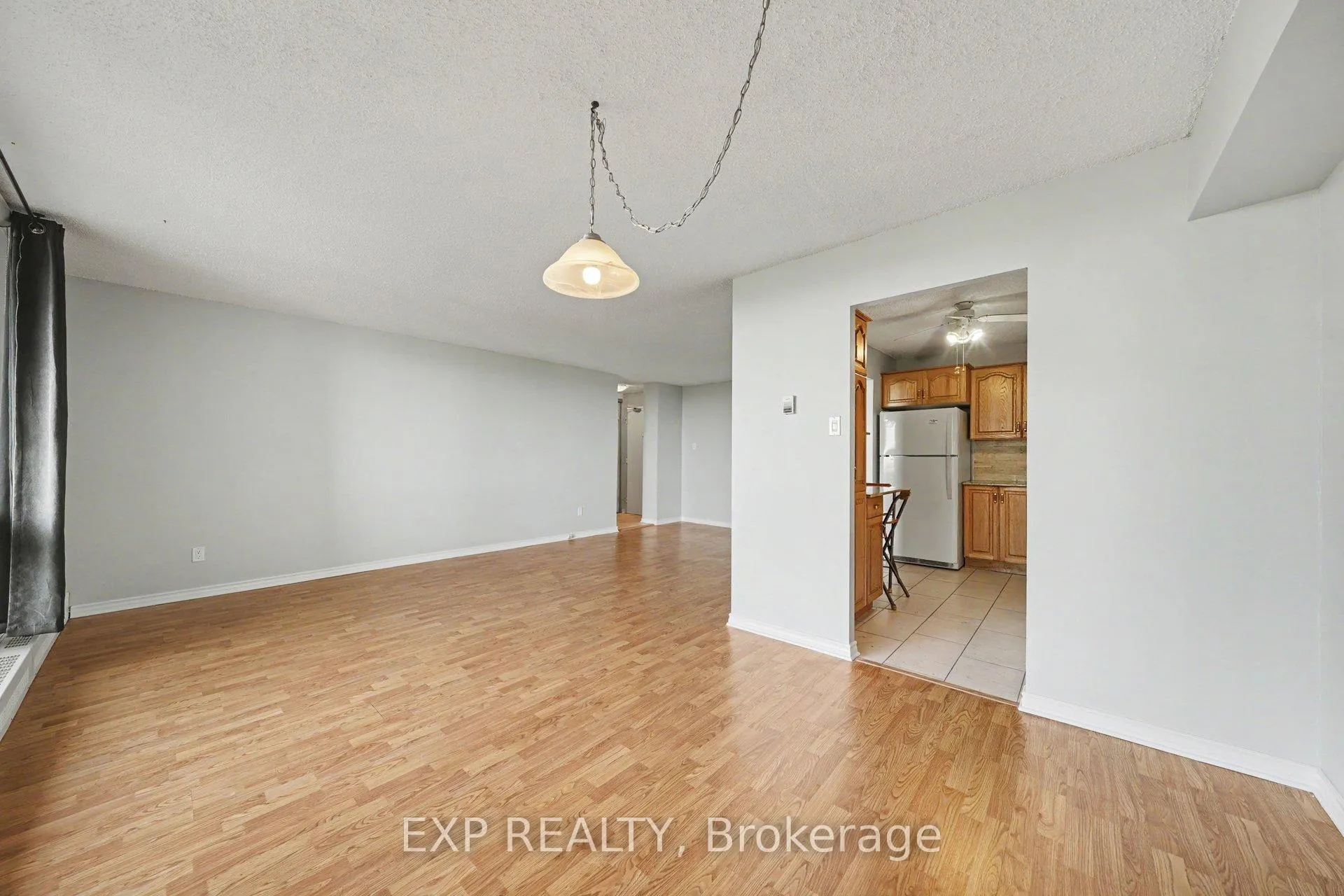 Photo 7 of Unit 802, 665 Bathgate Drive, Ottawa, Carson Meadows — HOMEH