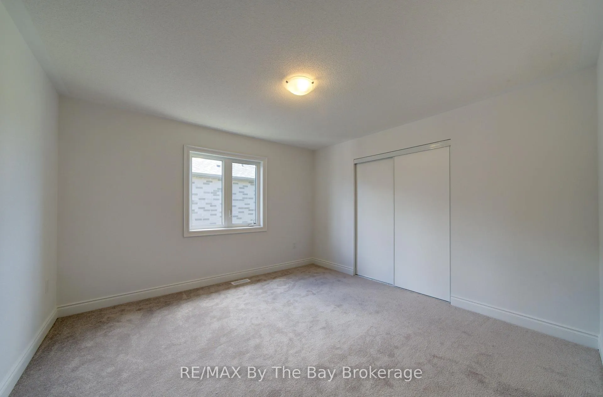 Photo 25 of 18 Amber Drive, Wasaga Beach — HOMEH