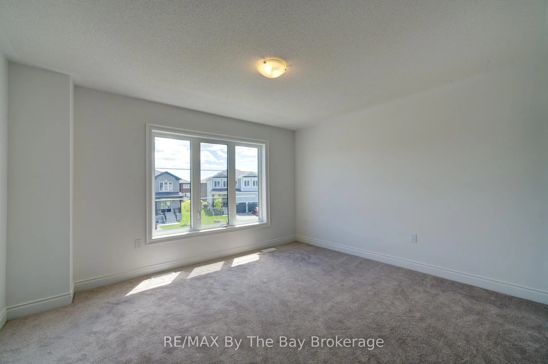 Photo 26 of 18 Amber Drive, Wasaga Beach — HOMEH
