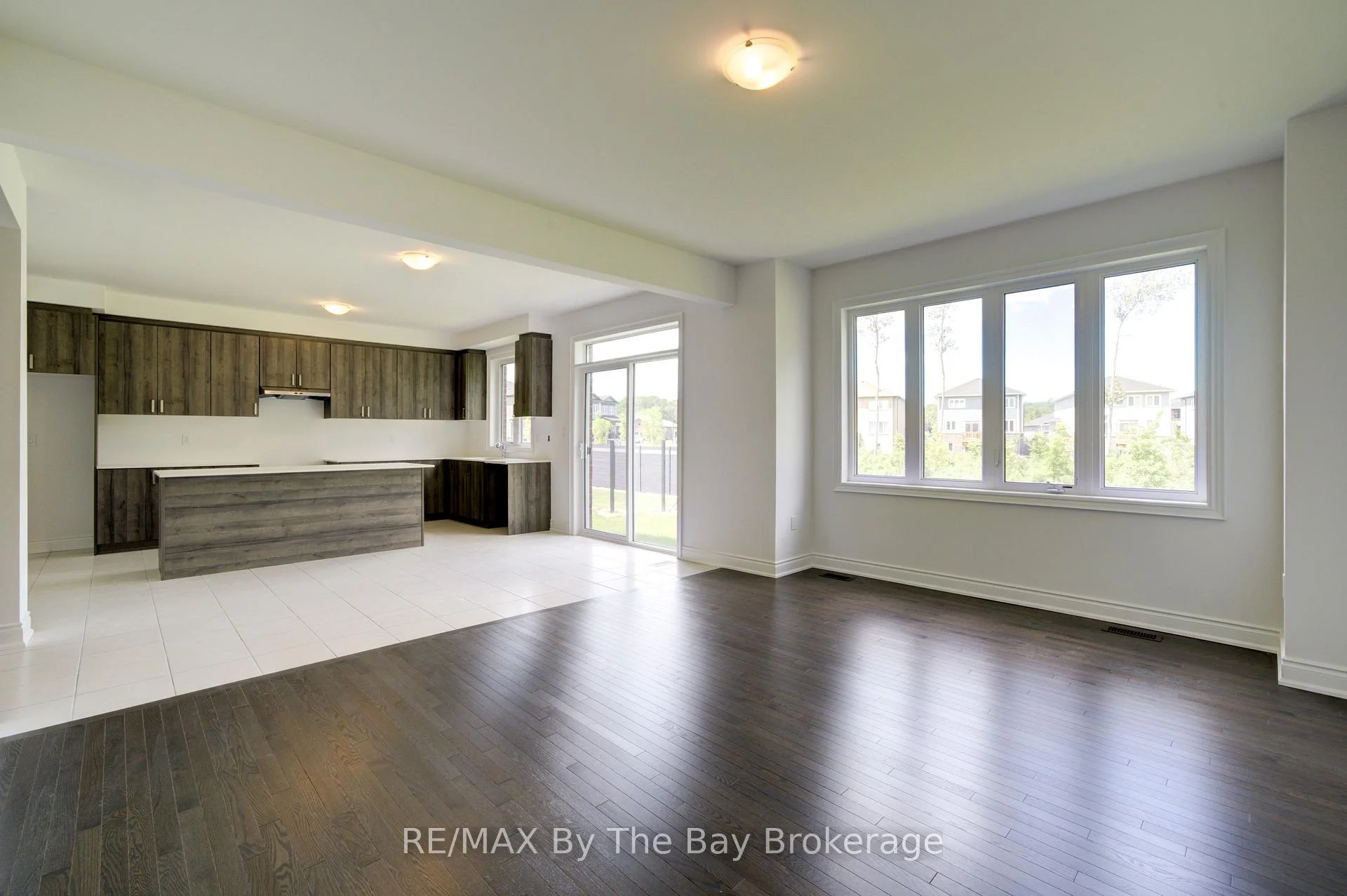 Photo 44 of 18 Amber Drive, Wasaga Beach — HOMEH
