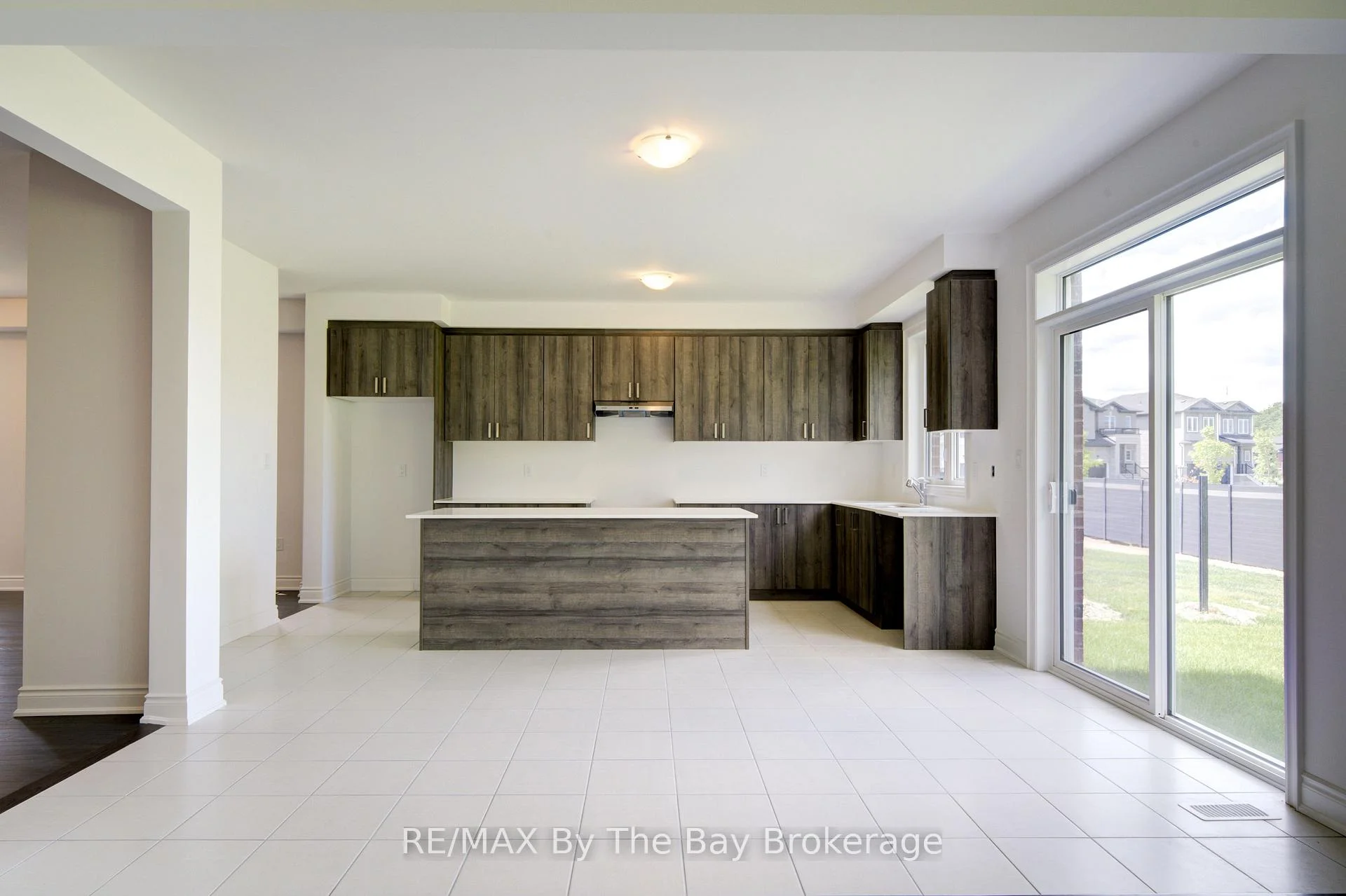 Photo 45 of 18 Amber Drive, Wasaga Beach — HOMEH