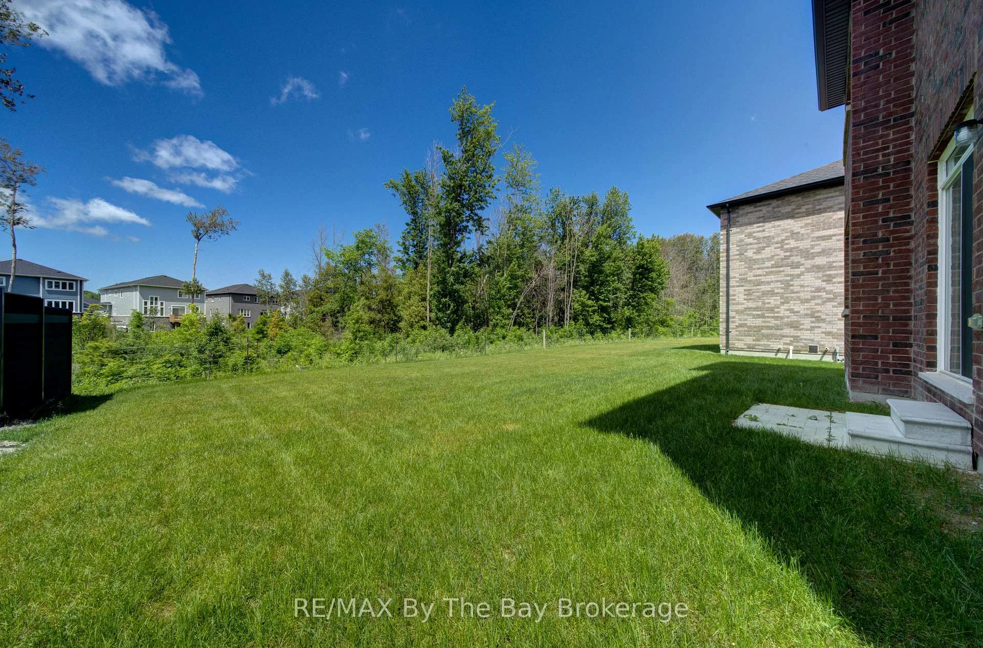 Photo 60 of 18 Amber Drive, Wasaga Beach — HOMEH