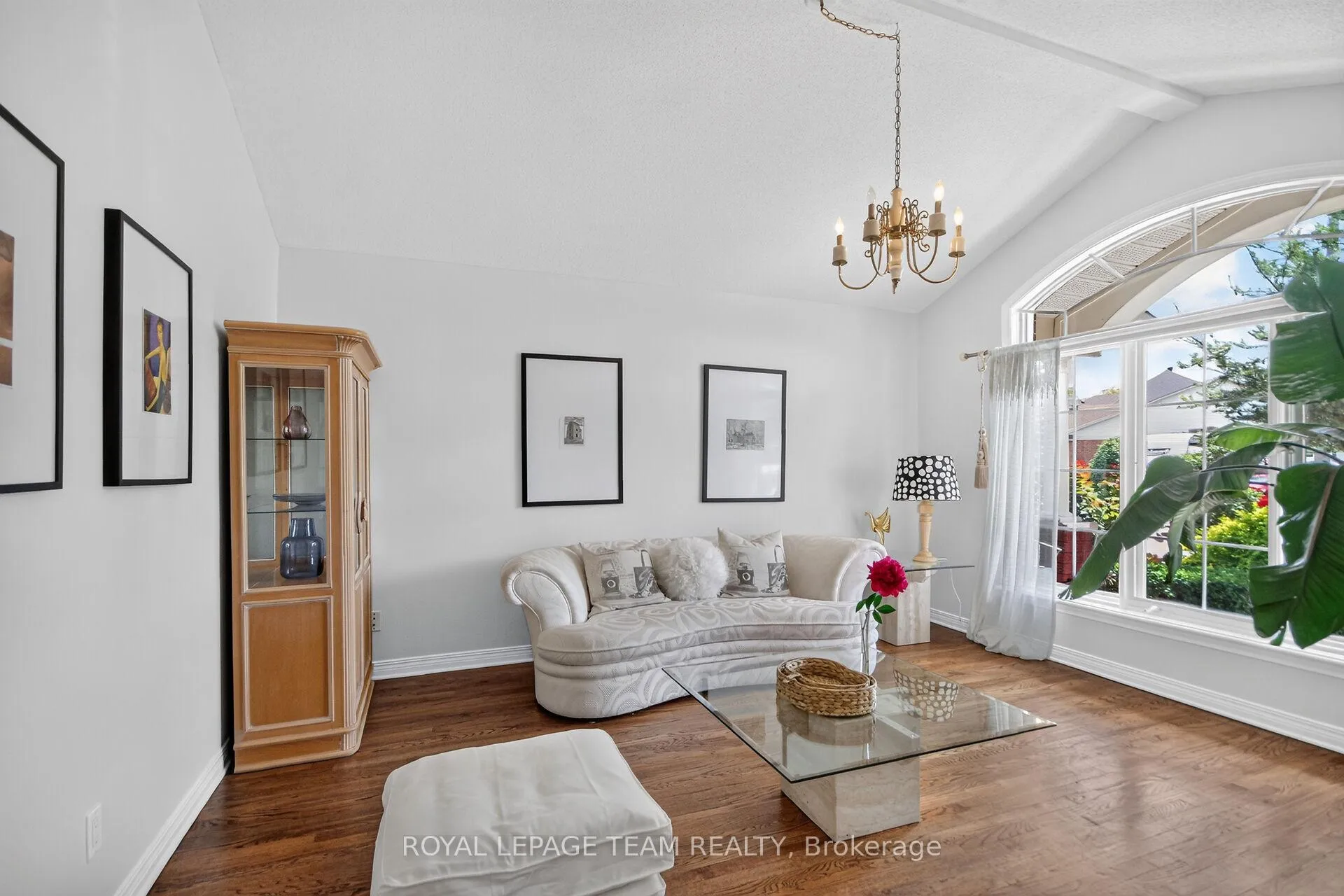 Photo 5 of 58 Forest Gate Way, Ottawa, Barrhaven East — HOMEH