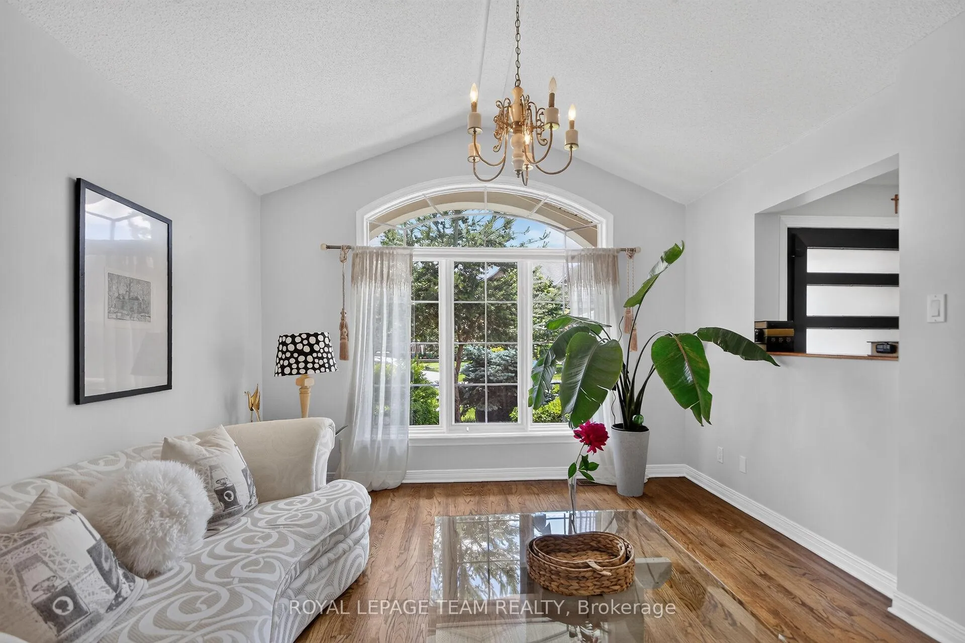 Photo 6 of 58 Forest Gate Way, Ottawa, Barrhaven East — HOMEH