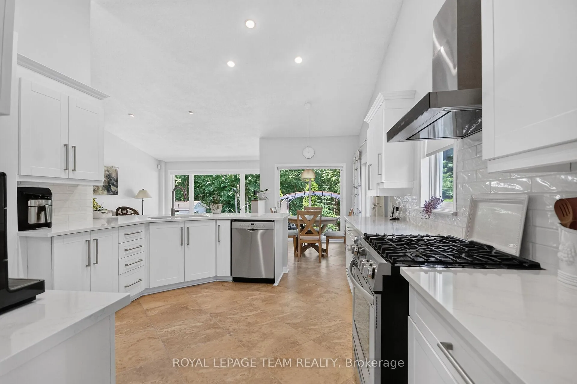 Photo 12 of 58 Forest Gate Way, Ottawa, Barrhaven East — HOMEH