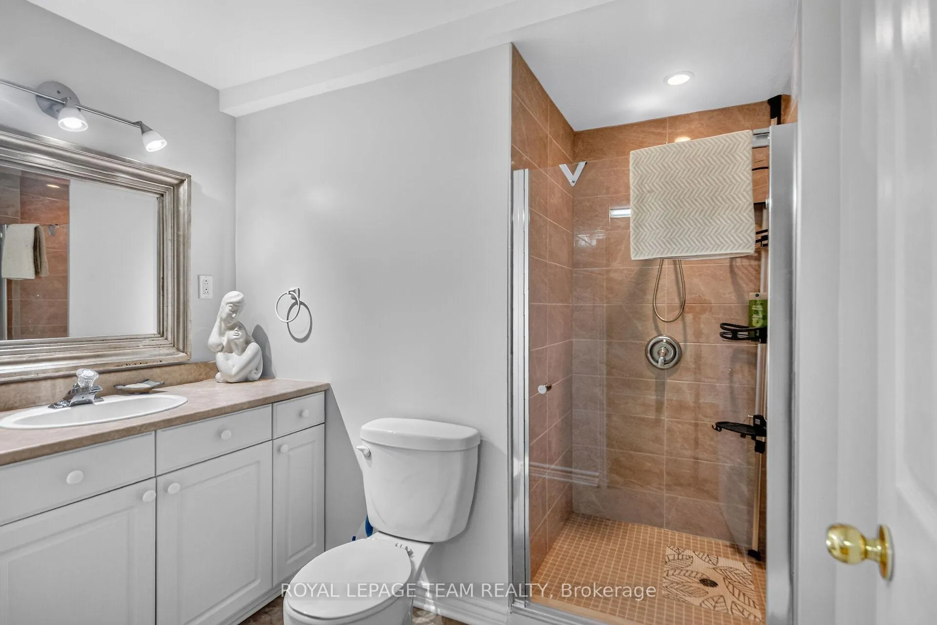 Photo 40 of 58 Forest Gate Way, Ottawa, Barrhaven East — HOMEH