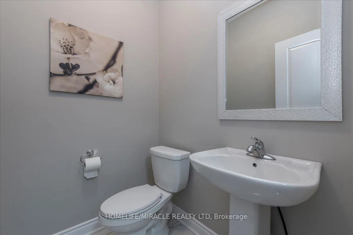 Photo 13 of 79 Lorne Thomas Place, New Tecumseth, Alliston — HOMEH