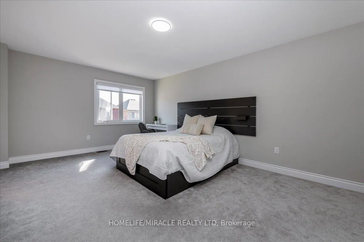 Photo 16 of 79 Lorne Thomas Place, New Tecumseth, Alliston — HOMEH