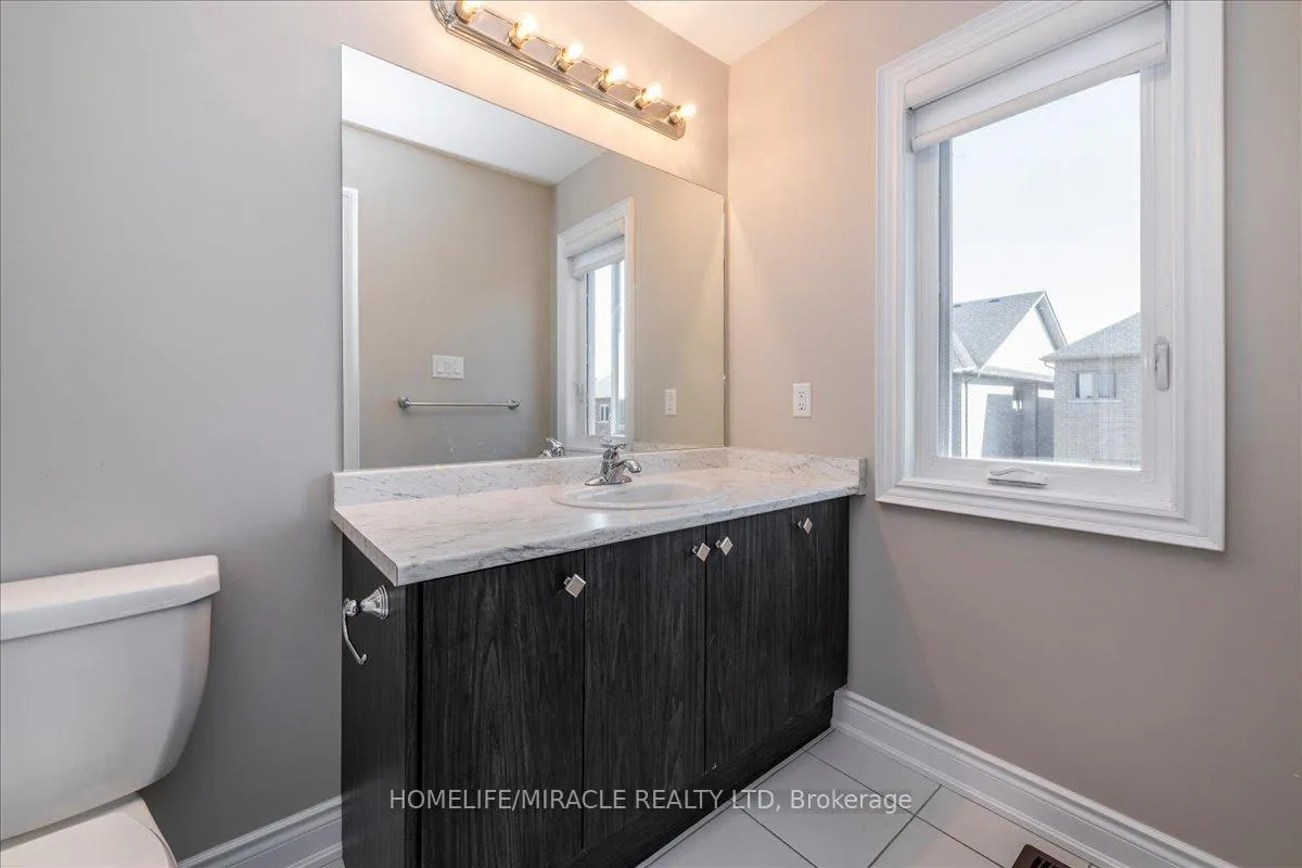 Photo 17 of 79 Lorne Thomas Place, New Tecumseth, Alliston — HOMEH