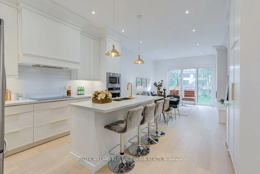 Photo 5 of 16A Maple Avenue N, Mississauga, Port Credit — HOMEH