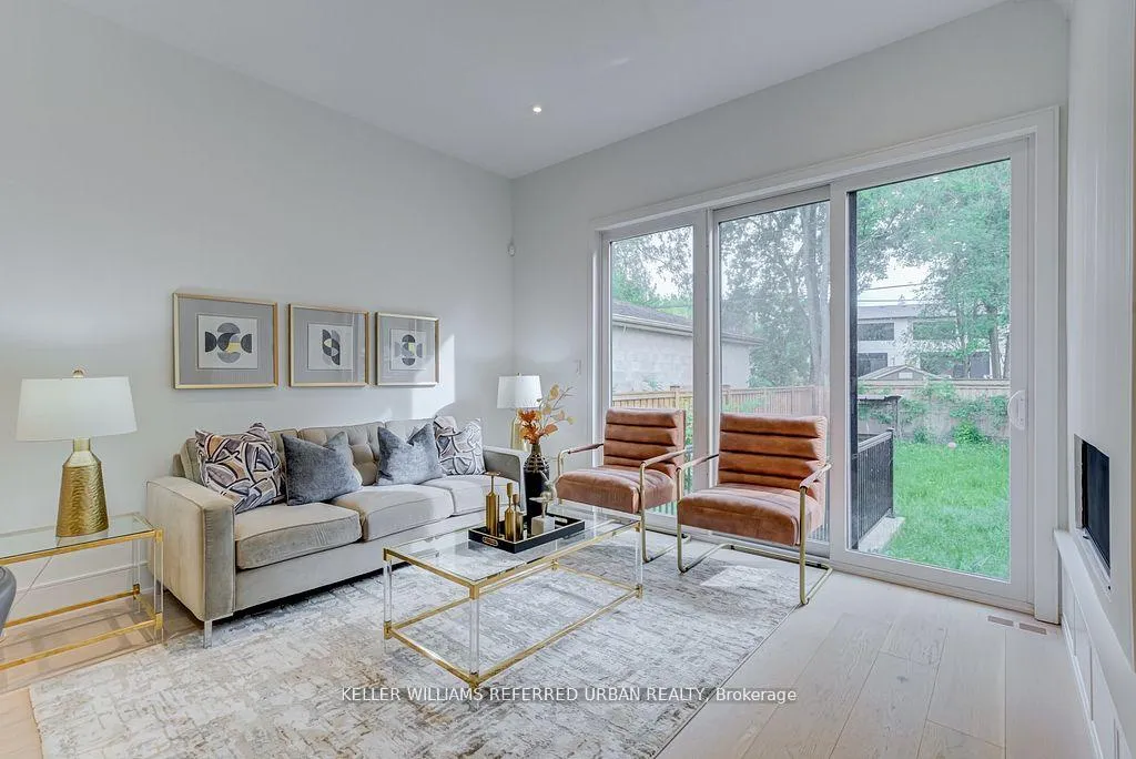 Photo 15 of 16A Maple Avenue N, Mississauga, Port Credit — HOMEH