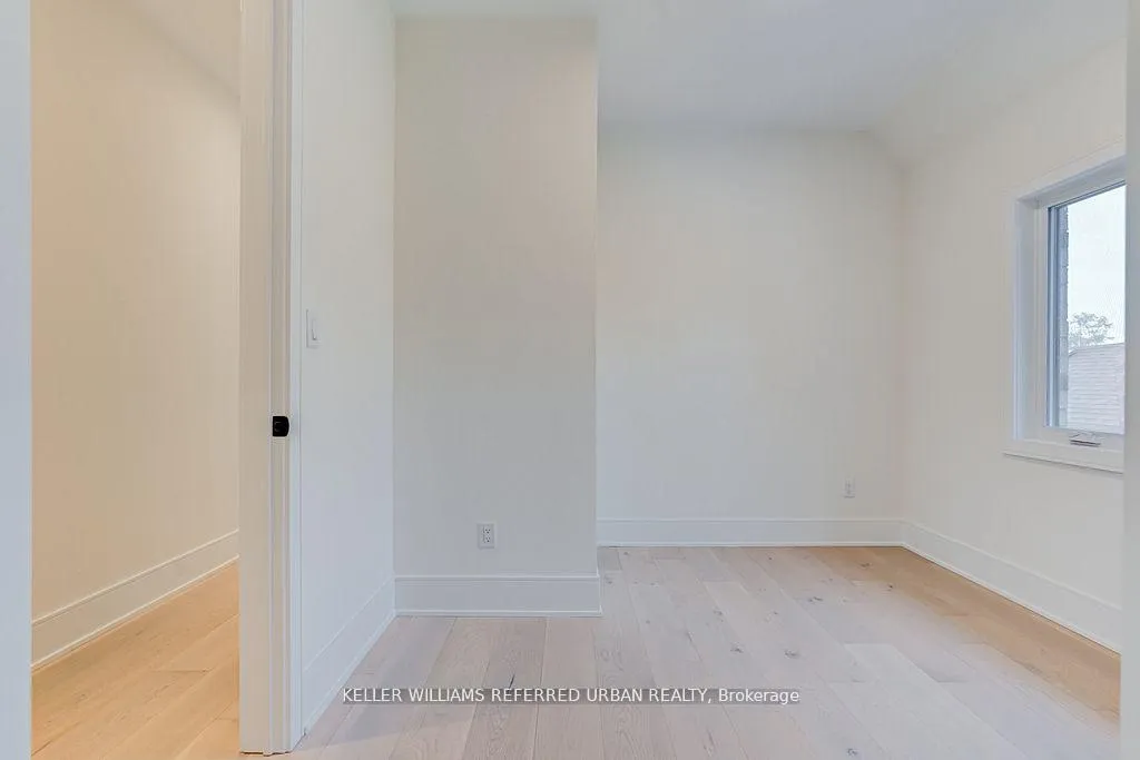 Photo 29 of 16A Maple Avenue N, Mississauga, Port Credit — HOMEH