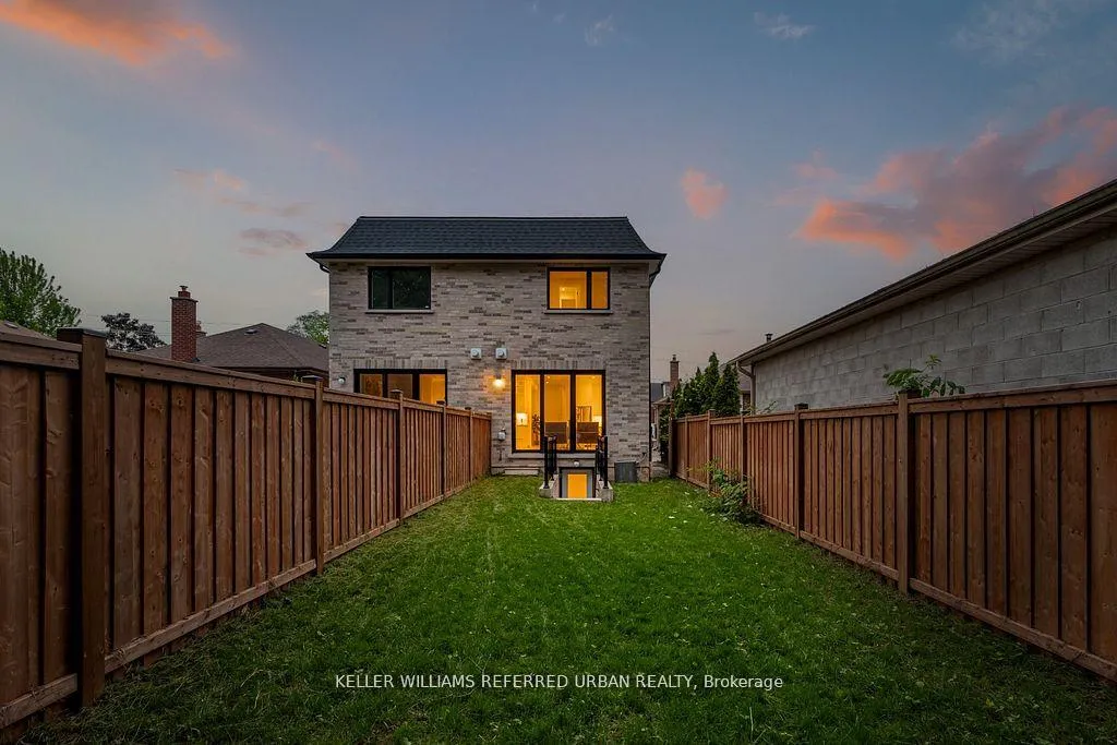 Photo 39 of 16A Maple Avenue N, Mississauga, Port Credit — HOMEH