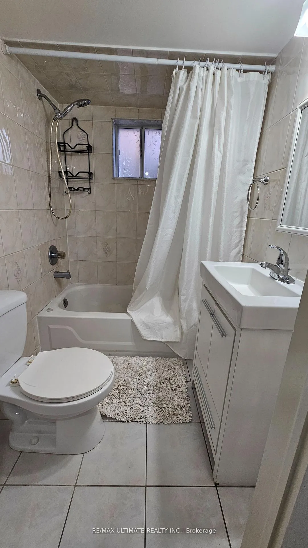 Photo 5 of Unit Bsmt, 16 Failsworth Avenue, Toronto, Keelesdale-Eglinton West — HOMEH