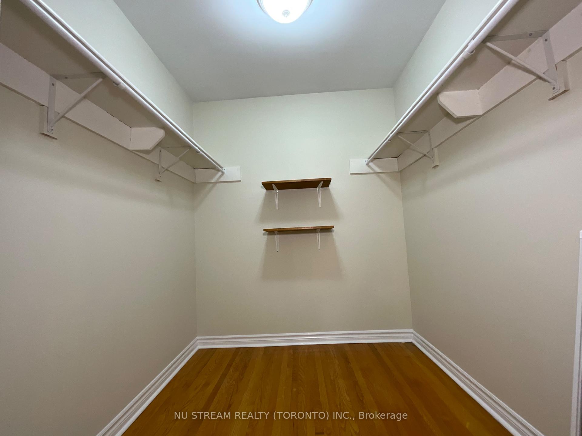 Photo 17 of 45 Emmeloord Crescent, Markham, Unionville — HOMEH
