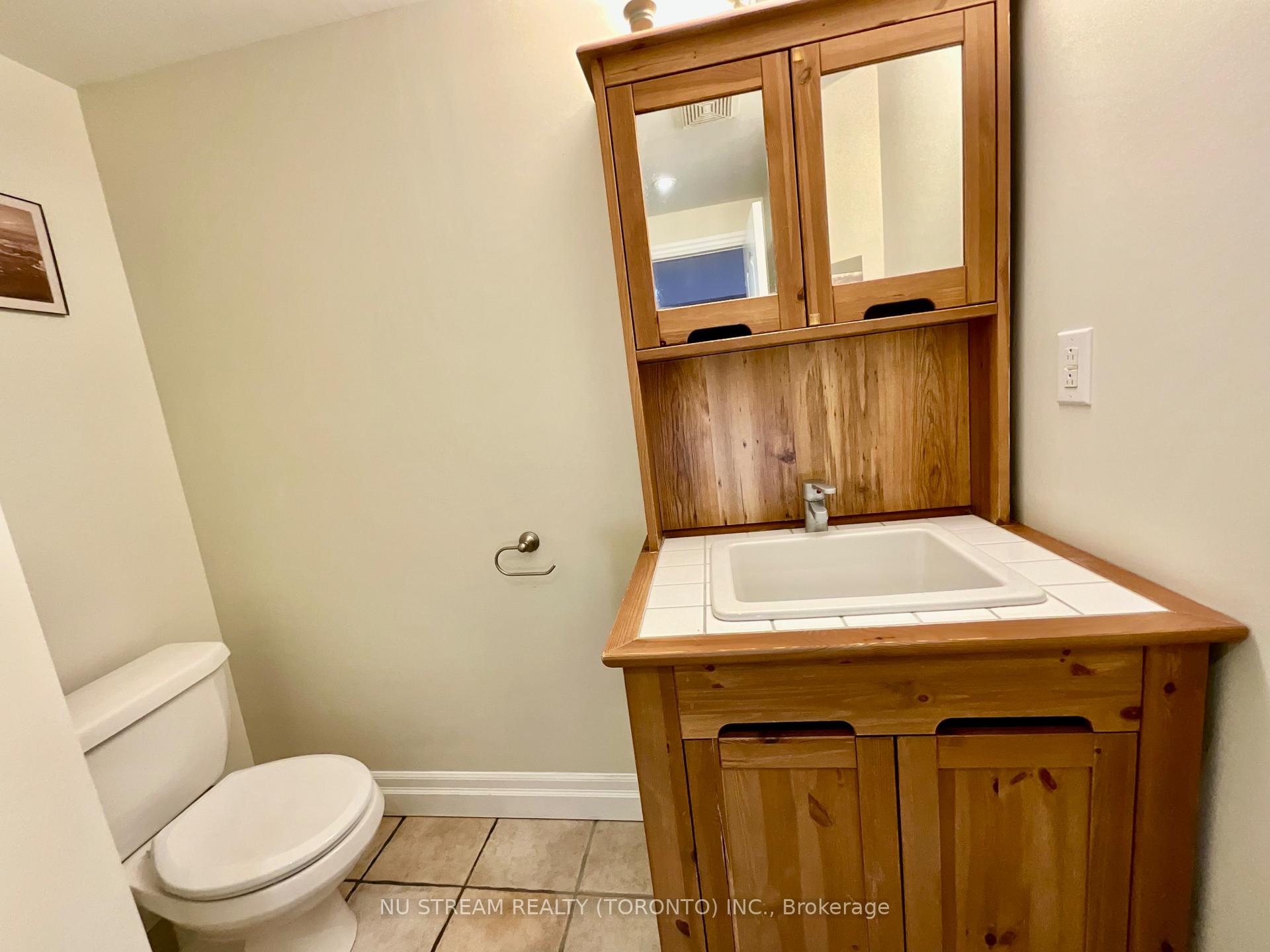 Photo 35 of 45 Emmeloord Crescent, Markham, Unionville — HOMEH