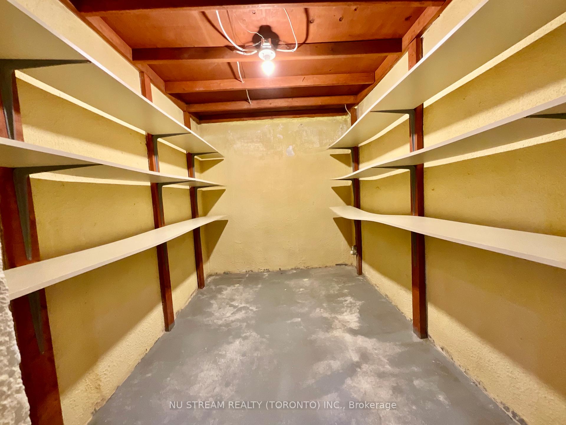Photo 41 of 45 Emmeloord Crescent, Markham, Unionville — HOMEH