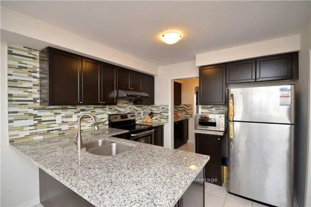 Photo 5 of 9 Midhope Way, Brampton, Fletcher's West — HOMEH