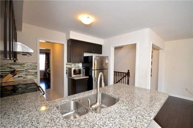 Photo 6 of 9 Midhope Way, Brampton, Fletcher's West — HOMEH