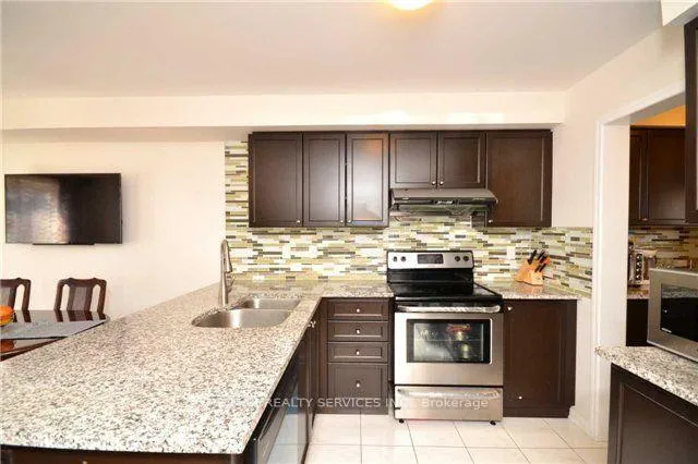 Photo 7 of 9 Midhope Way, Brampton, Fletcher's West — HOMEH