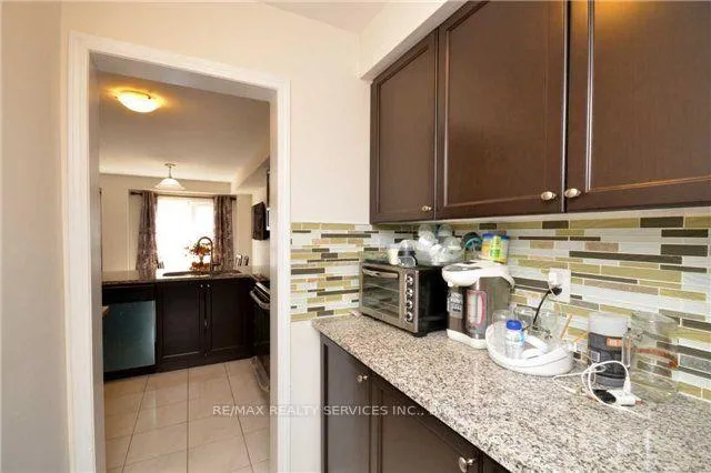 Photo 9 of 9 Midhope Way, Brampton, Fletcher's West — HOMEH