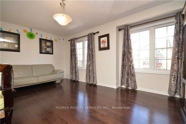 Photo 11 of 9 Midhope Way, Brampton, Fletcher's West — HOMEH