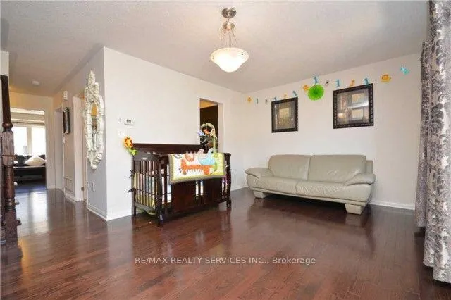Photo 12 of 9 Midhope Way, Brampton, Fletcher's West — HOMEH
