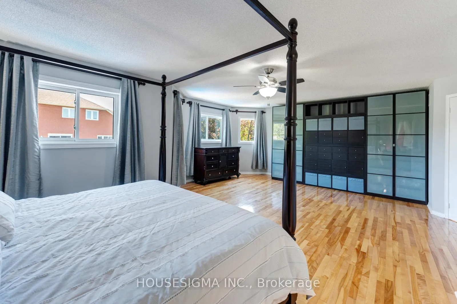 Photo 26 of 30 Gooderham Drive, Halton Hills, Georgetown — HOMEH