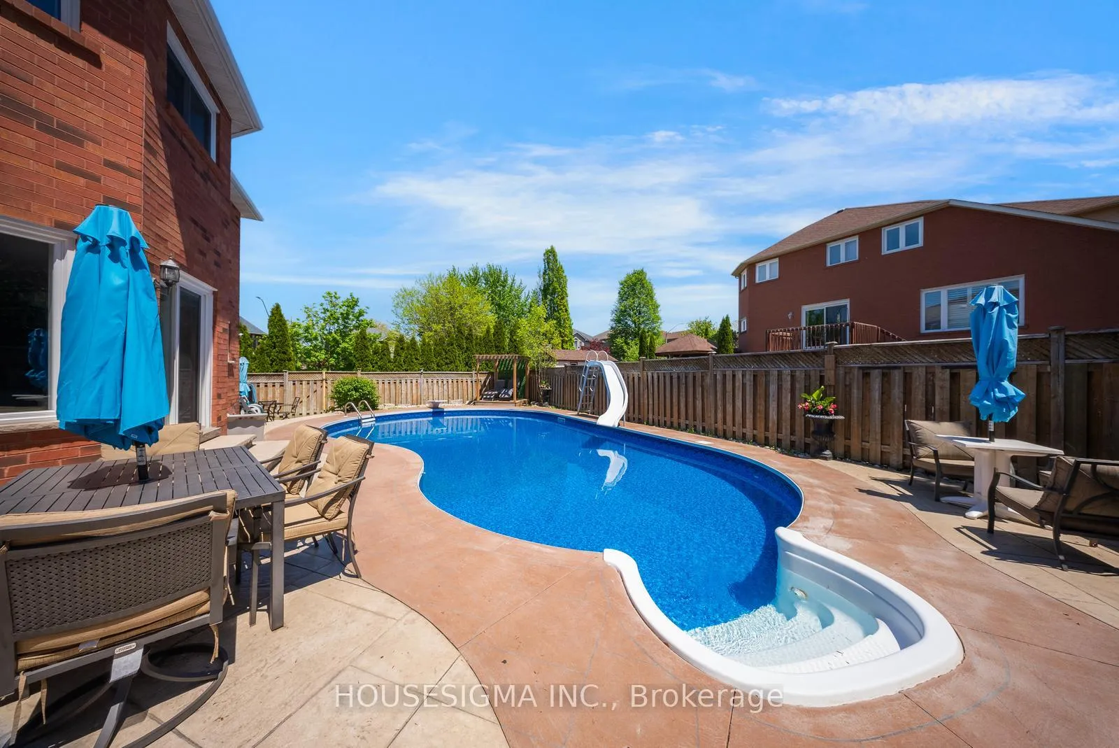 Photo 45 of 30 Gooderham Drive, Halton Hills, Georgetown — HOMEH