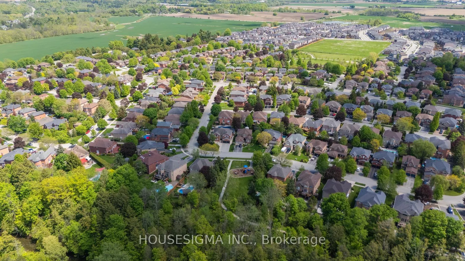 Photo 47 of 30 Gooderham Drive, Halton Hills, Georgetown — HOMEH