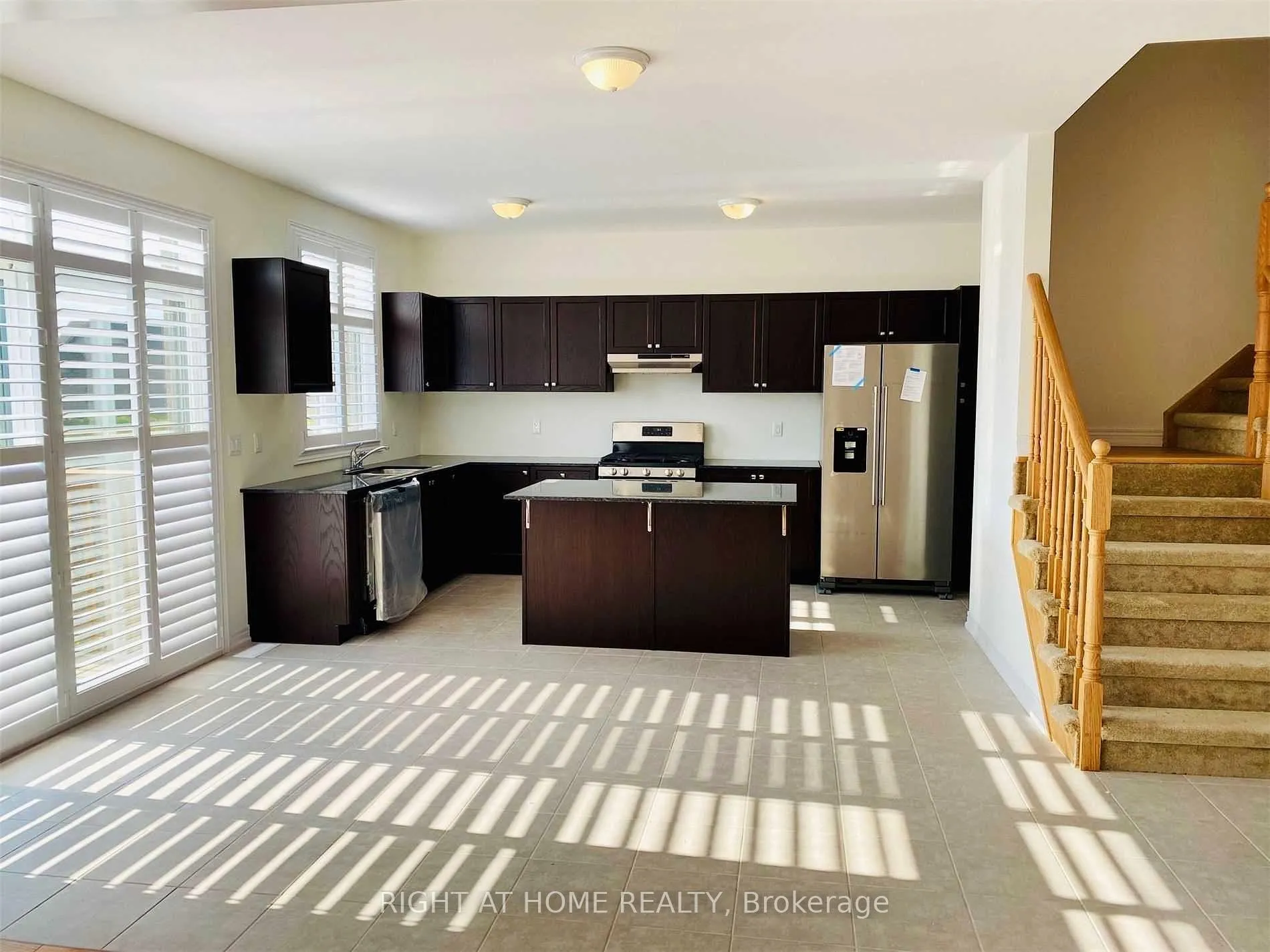 Photo 5 of 24 Summer Breese Drive W, Quinte West, Sidney Ward — HOMEH