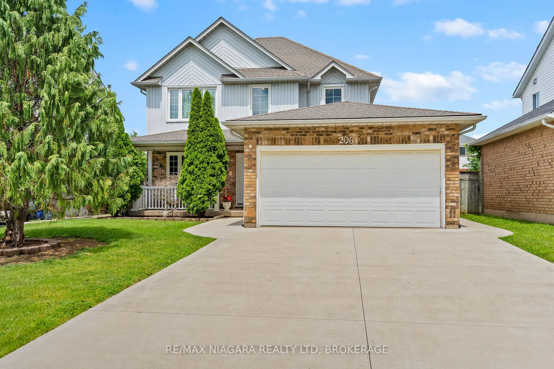 Photo 1 of 206 Confederation Avenue, Thorold, Confederation Heights — HOMEH
