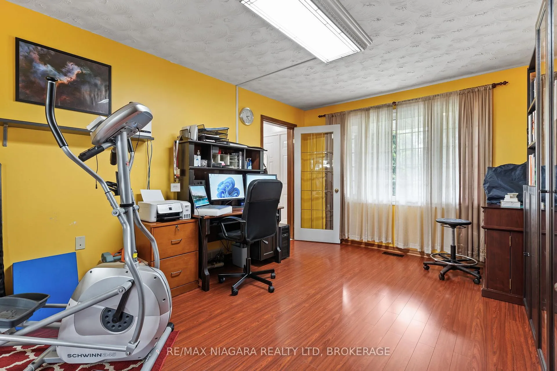 Photo 15 of 206 Confederation Avenue, Thorold, Confederation Heights — HOMEH