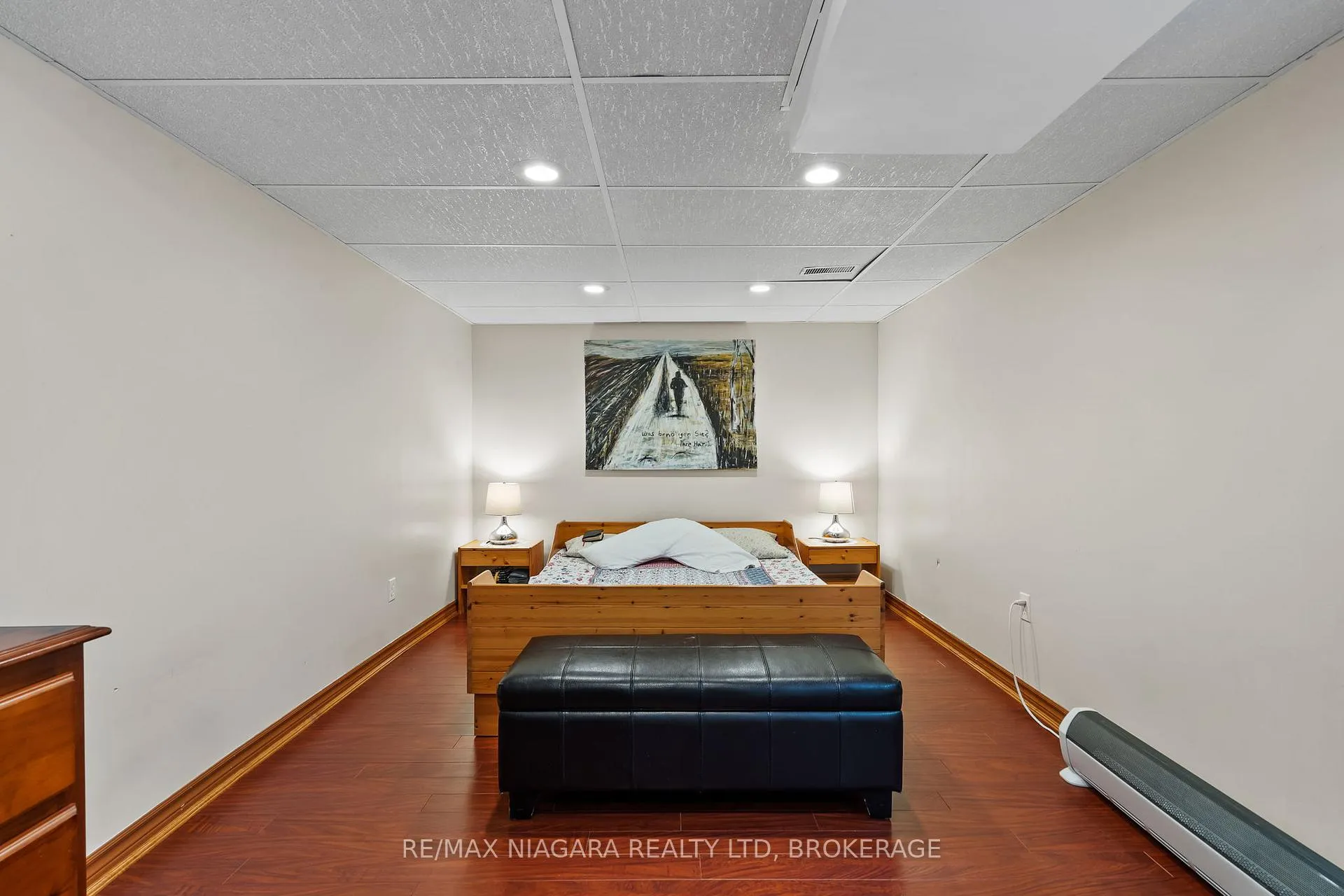 Photo 25 of 206 Confederation Avenue, Thorold, Confederation Heights — HOMEH