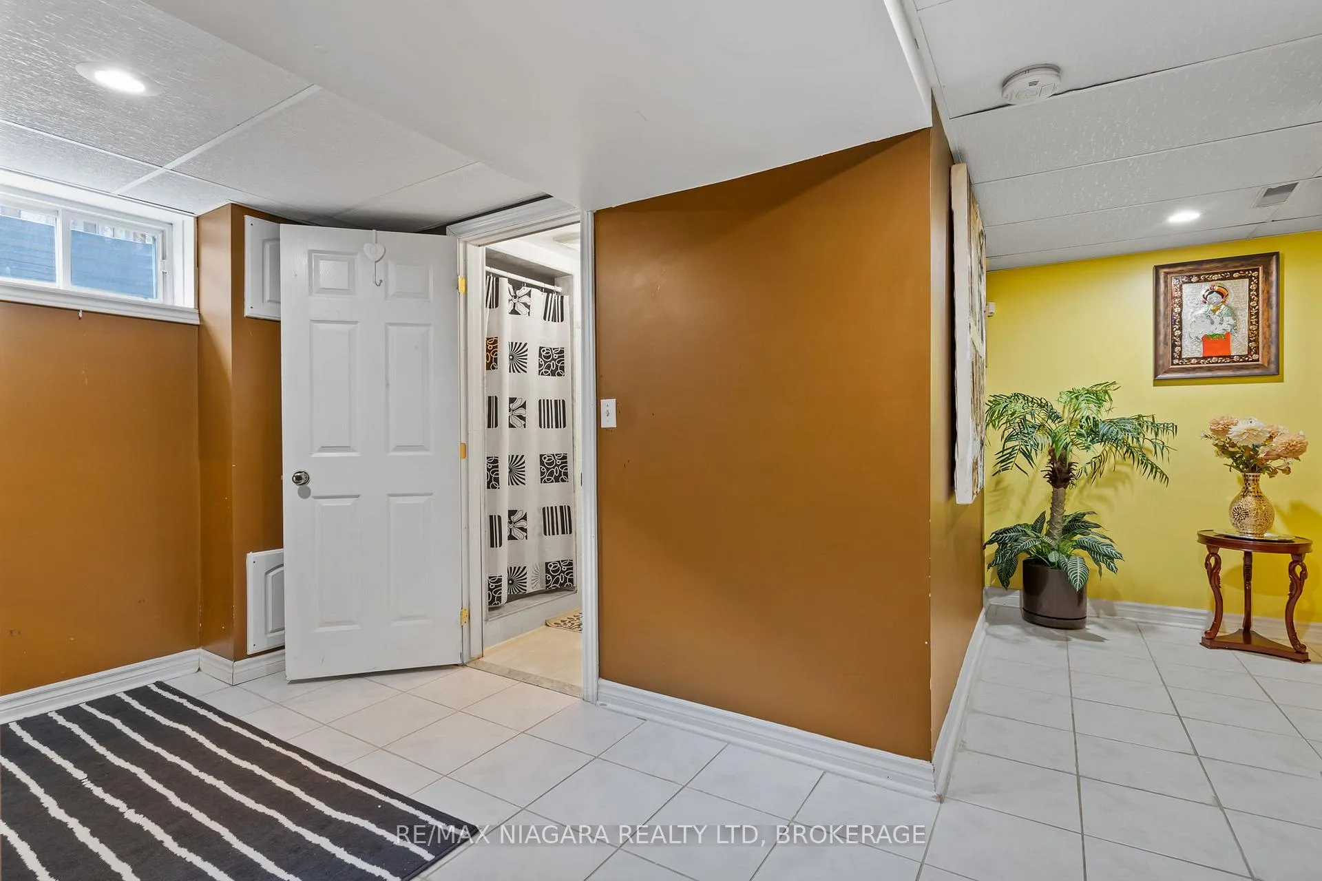 Photo 26 of 206 Confederation Avenue, Thorold, Confederation Heights — HOMEH
