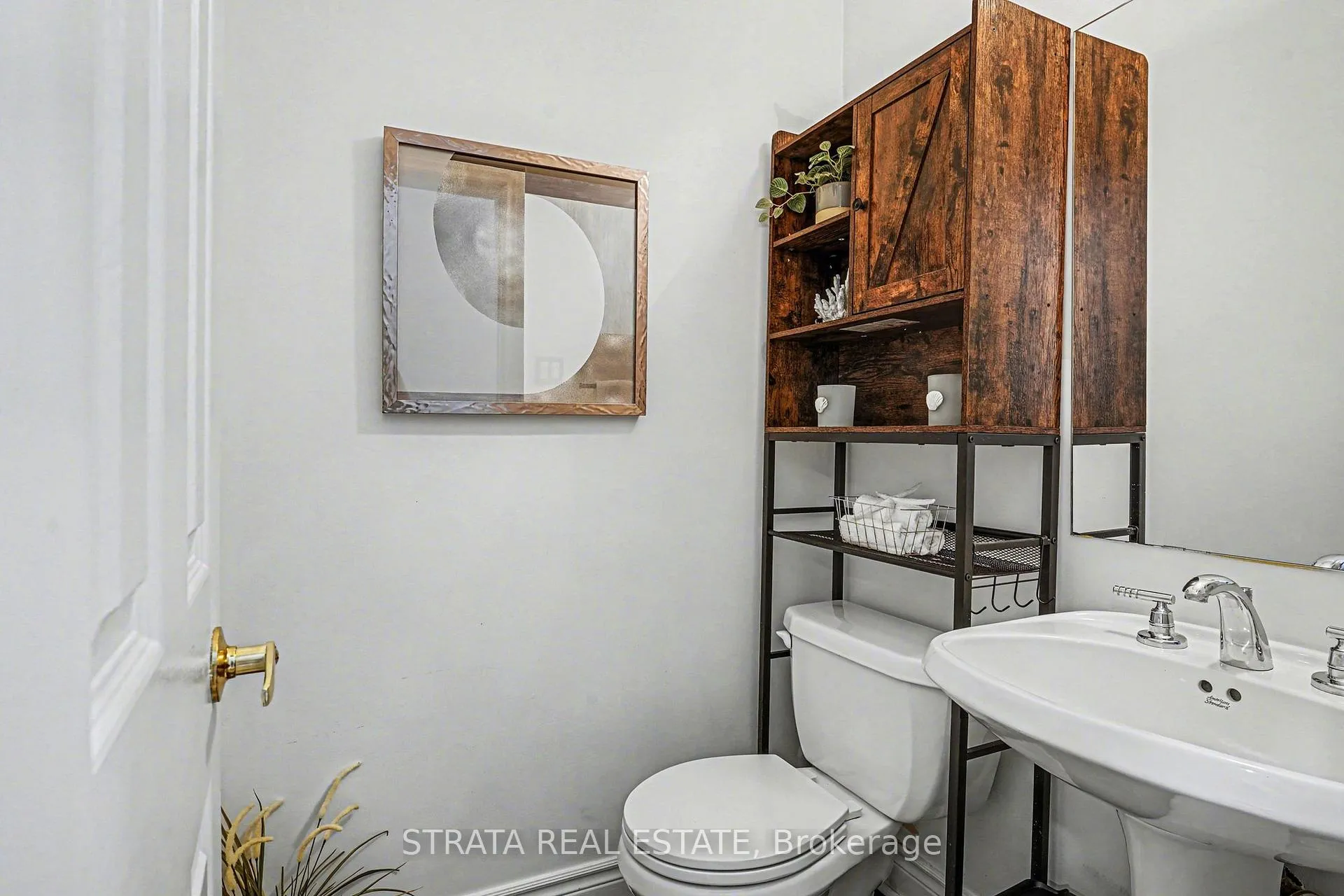 Photo 12 of 423 Manor Road E, Toronto, Mount Pleasant East — HOMEH