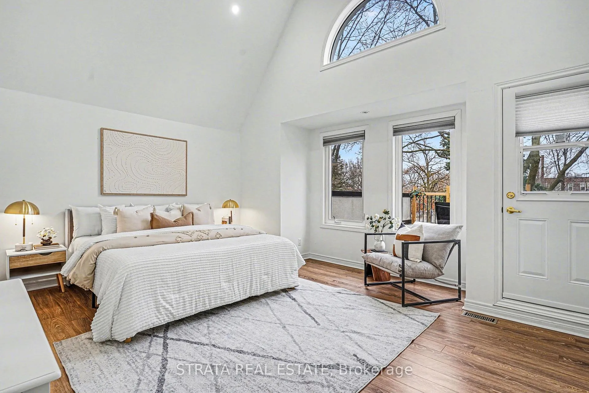 Photo 13 of 423 Manor Road E, Toronto, Mount Pleasant East — HOMEH