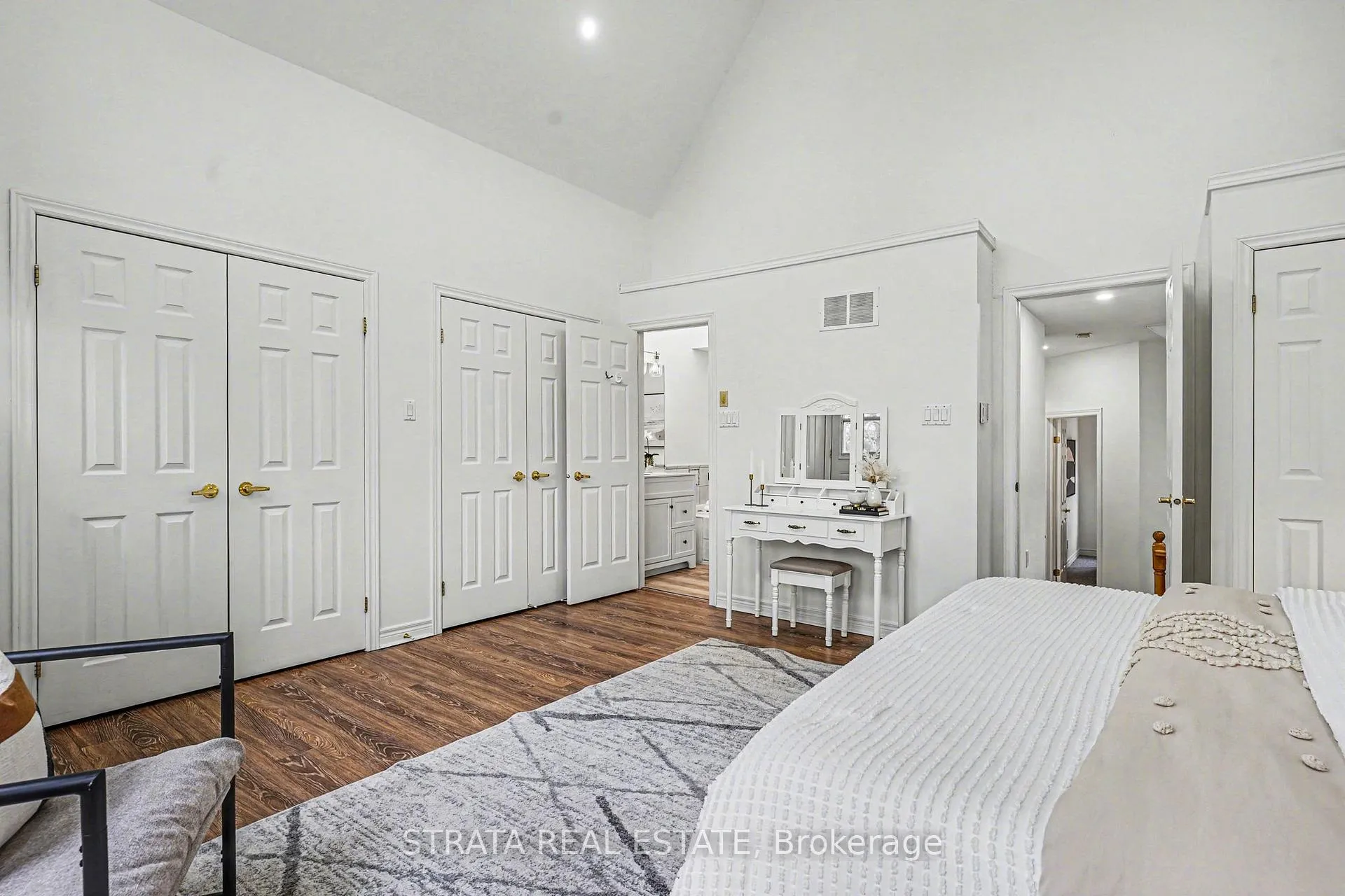 Photo 15 of 423 Manor Road E, Toronto, Mount Pleasant East — HOMEH