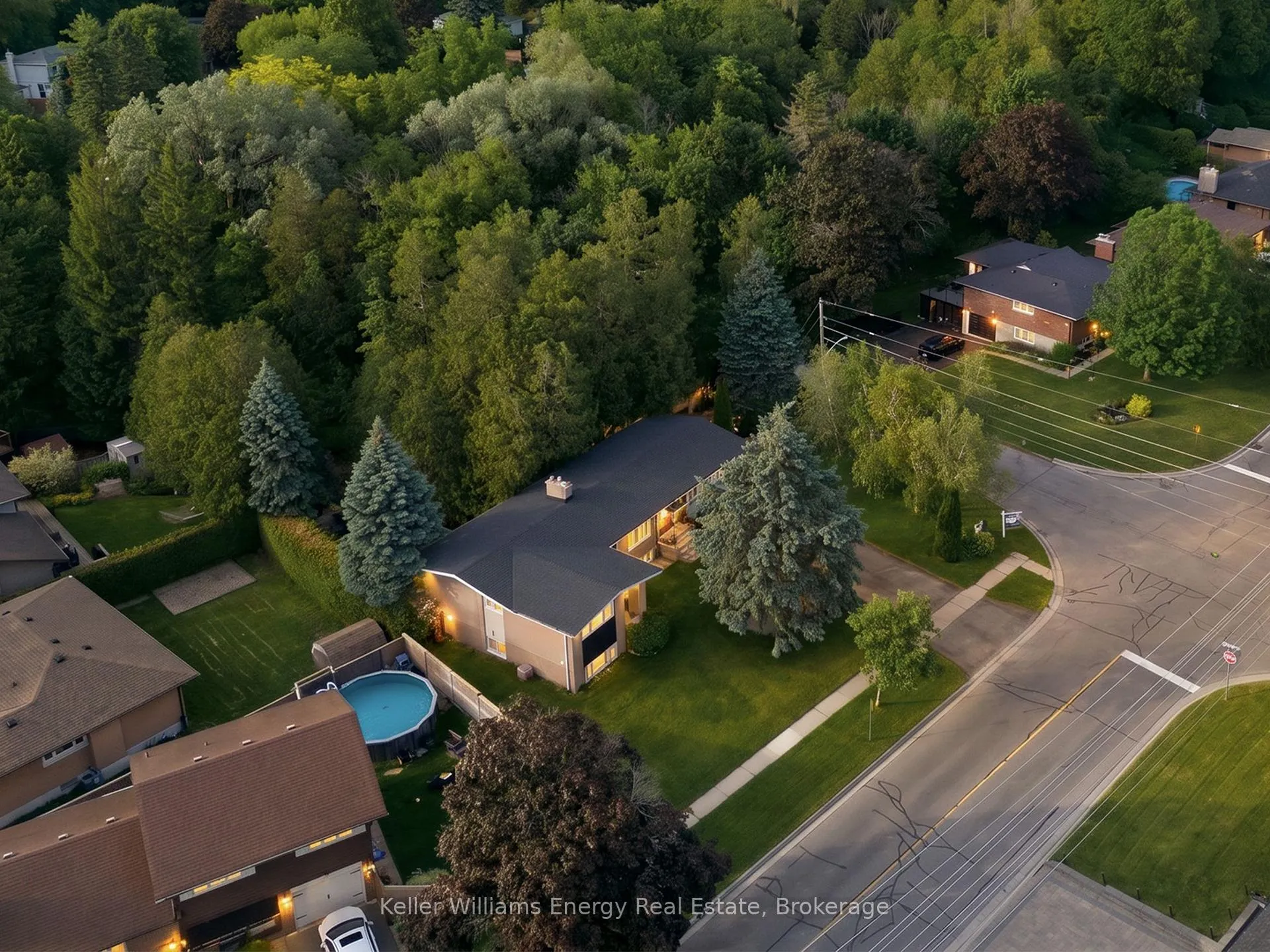 Photo 1 of 1010 Regent Drive, Oshawa, Eastdale — HOMEH