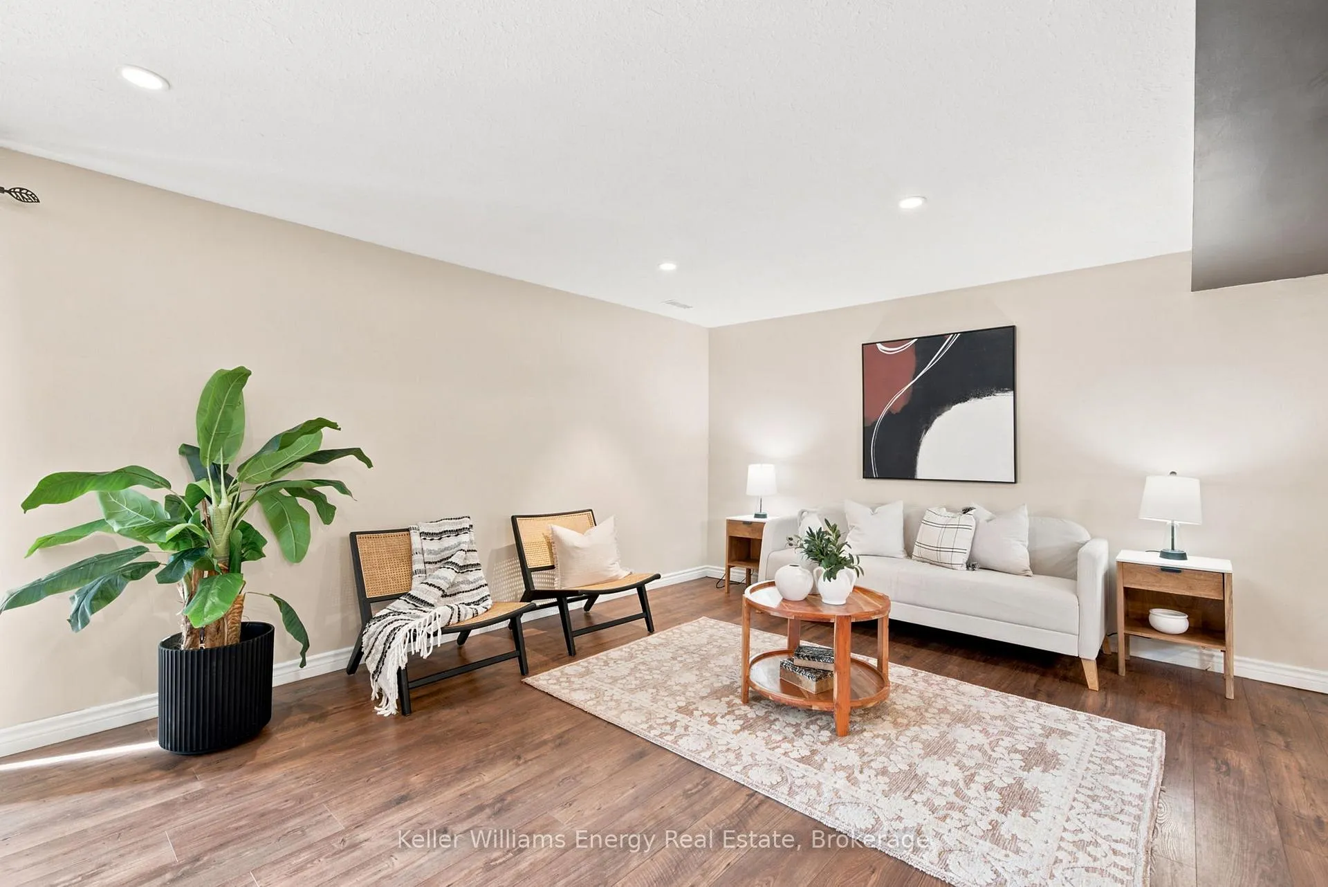 Photo 32 of 1010 Regent Drive, Oshawa, Eastdale — HOMEH