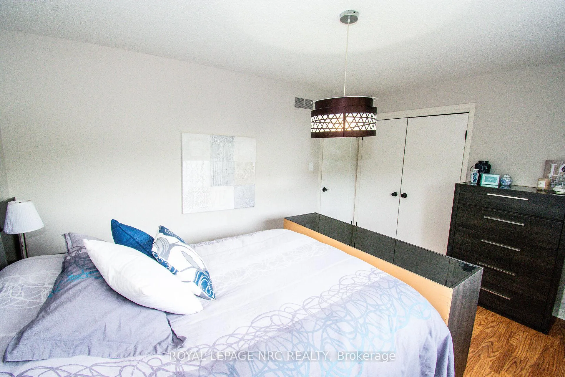 Photo 18 of 30 Elderwood Drive, St. Catharines, Grapeview — HOMEH