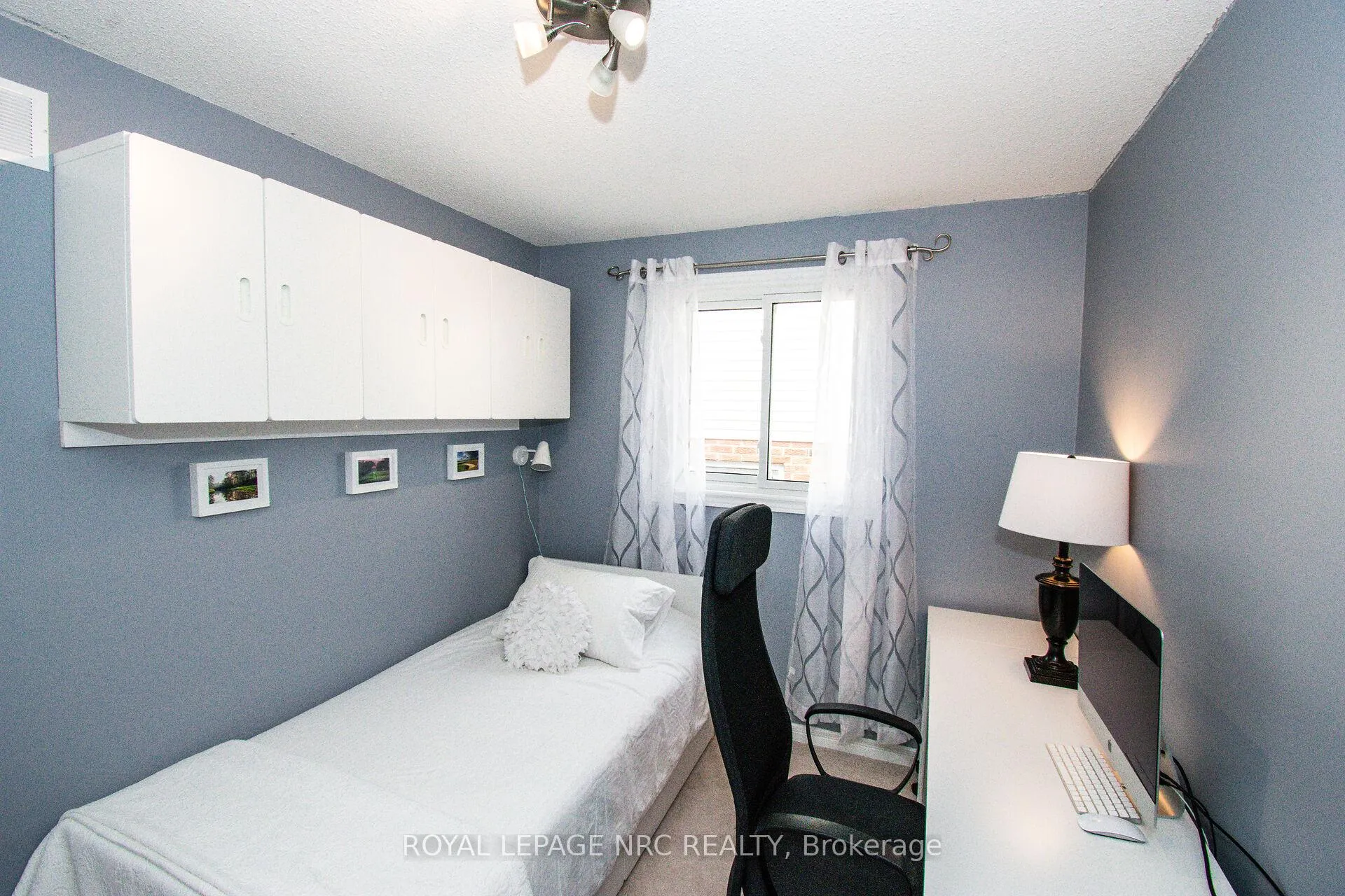 Photo 23 of 30 Elderwood Drive, St. Catharines, Grapeview — HOMEH
